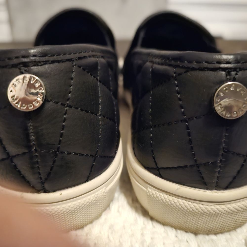 Steve Madden Endell Quilted Slip On Women's  Black Leather Shoes Sneakers